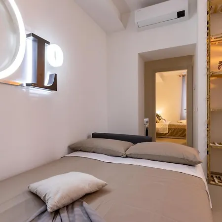 Appartamento Nolo37 Design Apartment/ Pasteur-loreto Metro/ac